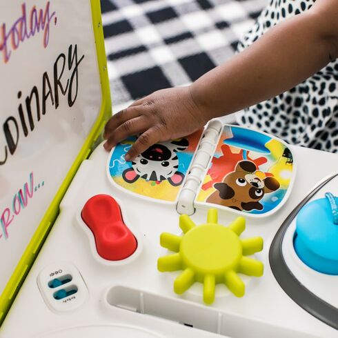 Masuta de activitati Curiosity Table Baby Einstein - poza 3 - ExclusivMAG.ro
