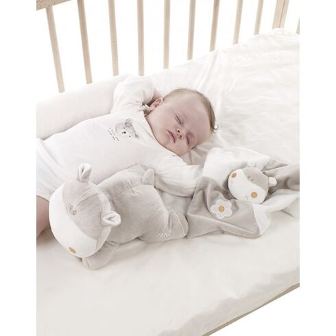 Perna bebelusi cu paturica Hippo Jane,poza 3  - ExclusivMAG.ro Perna bebelusi cu paturica Hippo Jane,poza 3