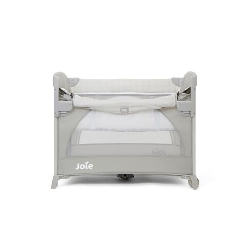 Patut pliant pentru cosleeping Joie Kubbie Wheat, Culoare: Gri deschis, Dimensiuni: 95x65,poza 3  - ExclusivMAG.ro Patut pliant pentru cosleeping Joie Kubbie Wheat, Culoare: Gri deschis, Dimensiuni: 95x65,poza 3