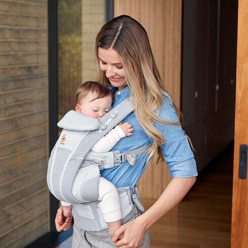 Marsupiu OMNI Breeze Pearl Grey Ergobaby, Culoare: Gri deschis - poza 3 - ExclusivMAG.ro