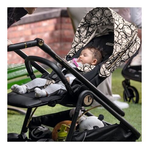 Carucior 3 in 1 Peg Perego Veloce, Lounge, 0 - 22 kg, Graphic Gold, Negru / Bej, Culoare: Crem,poza 9