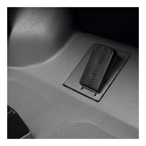 Masina Peg Perego Gaucho XP, 24V, 3 ani +, Negru/Maro,poza 10  - ExclusivMAG.ro Masina Peg Perego Gaucho XP, 24V, 3 ani +, Negru/Maro,poza 10