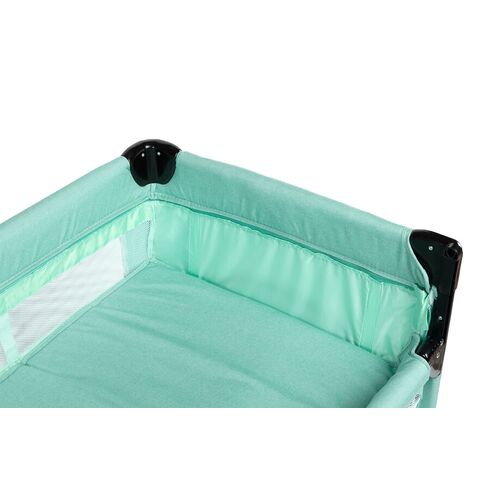 Patut pliabil cu etaj suplimentar si laterala reglabila Caretero ESTI Menta, Culoare: Turquoise, Dimensiuni: 120x60,poza 4  - ExclusivMAG.ro Patut pliabil cu etaj suplimentar si laterala reglabila Caretero ESTI Menta, Culoare: Turquoise, Dimensiuni: 120x60,poza 4