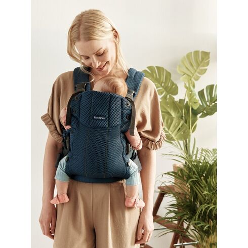 Marsupiu anatomic BabyBjorn cu multiple pozitii de purtare colectia Harmony, 3D Mesh, Navy Blue - Editie Limitata, Culoare: Albastru,poza 2
