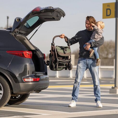 Carucior Leclerc Influencer Black Brown, Culoare: Negru, Model: sport,poza 9  - ExclusivMAG.ro Carucior Leclerc Influencer Black Brown, Culoare: Negru, Model: sport,poza 9