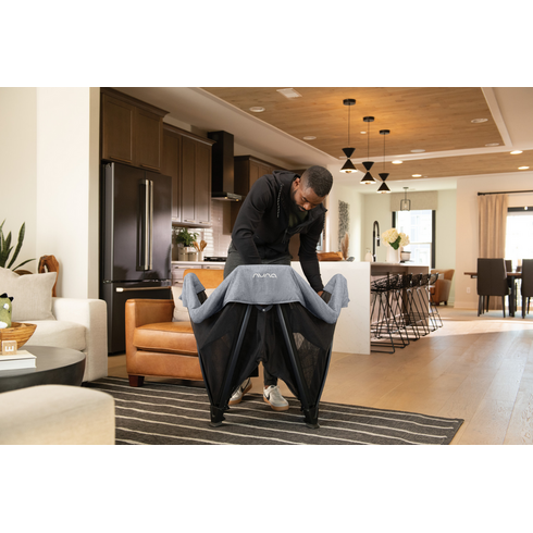 Patut pliant Nuna SENA Aire, Frost, Culoare: Gri, Dimensiuni: 105x70,poza 9