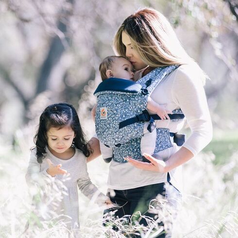 Marsupiu Adapt Batik Indigo Ergobaby,poza 2