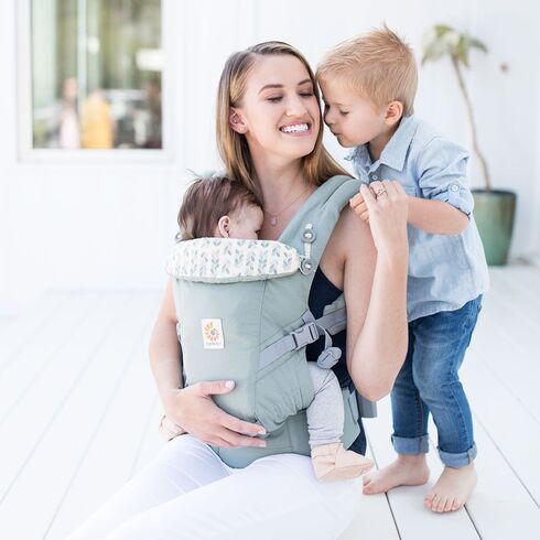 Marsupiu Adapt Sage Ergobaby,poza 2  - ExclusivMAG.ro Marsupiu Adapt Sage Ergobaby,poza 2