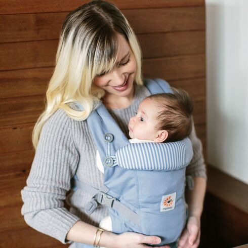 Marsupiu Adapt Original Azure Blue 0 luni+ Ergobaby, Culoare: Albastru,poza 3  - ExclusivMAG.ro Marsupiu Adapt Original Azure Blue 0 luni+ Ergobaby, Culoare: Albastru,poza 3