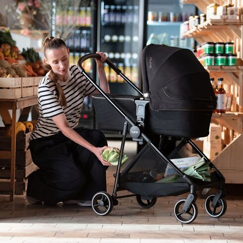 Carucior ultra-usor Nuna IXXA colectia Riveted, Culoare: Negru,poza 8  - ExclusivMAG.ro Carucior ultra-usor Nuna IXXA colectia Riveted, Culoare: Negru,poza 8