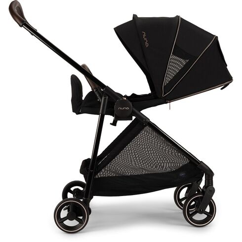 Carucior ultra-usor Nuna IXXA colectia Riveted, Culoare: Negru,poza 2  - ExclusivMAG.ro Carucior ultra-usor Nuna IXXA colectia Riveted, Culoare: Negru,poza 2