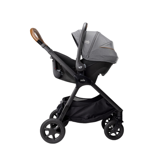 Scoica auto cu ISOFIX integrat Joie Sprint Signature Carbon, nastere - 75 cm, Culoare: Gri, Grupa: 0-13kg (0 luni - 12 luni),poza 4  - ExclusivMAG.ro Scoica auto cu ISOFIX integrat Joie Sprint Signature Carbon, nastere - 75 cm, Culoare: Gri, Grupa: 0-13kg (0 luni - 12 luni),poza 4