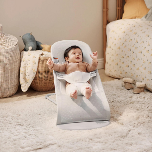 BabyBjorn - Balansoarul Balance Soft Silver/White, Mesh, Culoare: Gri deschis,poza 2