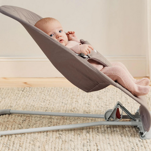 BabyBjorn - Balansoar Bliss Sand Gray cu aspect delicat de petala, tesatura matlasata, Culoare: Crem,poza 11