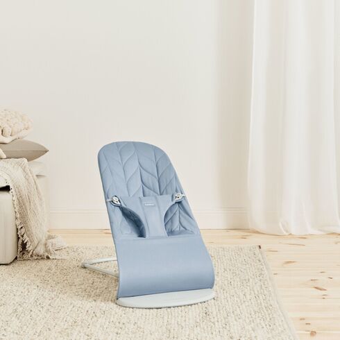 BabyBjorn - Balansoar Bliss Blue cu aspect delicat de petala, tesatura matlasata, Culoare: Albastru,poza 6