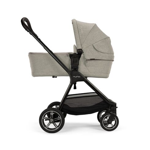 Nuna x BMW - Landoul LYTL pentru caruciorul TRIV next, gri Graphene,poza 4  - ExclusivMAG.ro Nuna x BMW - Landoul LYTL pentru caruciorul TRIV next, gri Graphene,poza 4