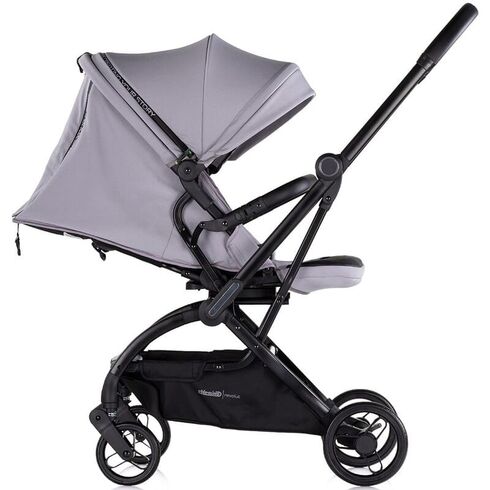 Carucior sport Chipolino Revolut cu sezut rotativ cloud grey, Culoare: Gri, Model: sport,poza 4  - ExclusivMAG.ro Carucior sport Chipolino Revolut cu sezut rotativ cloud grey, Culoare: Gri, Model: sport,poza 4