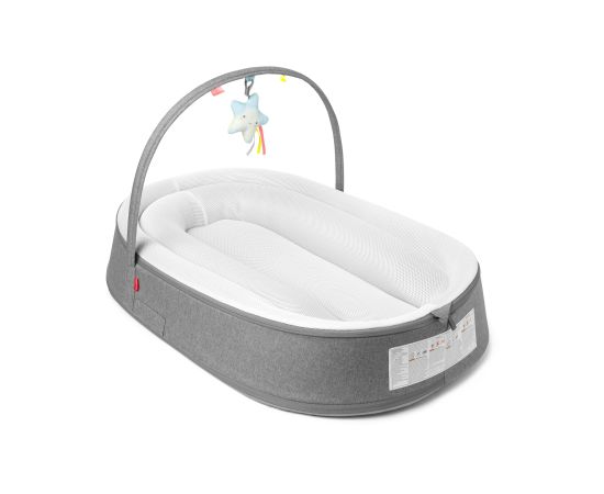 Cosulet pentru bebelusi Baby Nest Grey White Skip Hop