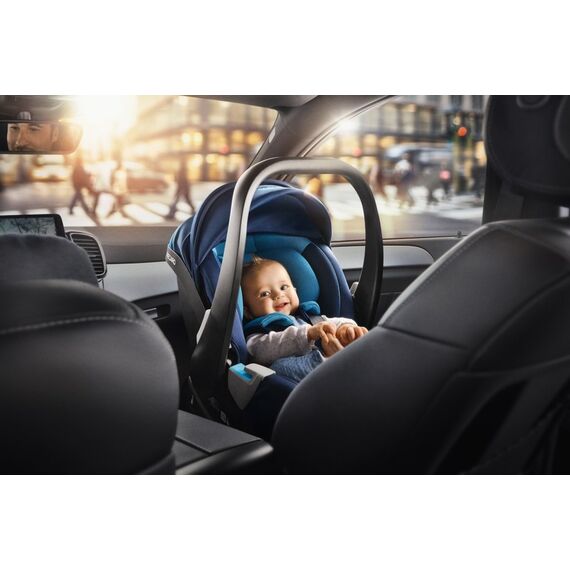 Scaun auto Recaro Guardia Racing Red, Culoare: Rosu/Negru, Grupa: 0-13kg (0 luni - 12 luni)  - ExclusivMAG.ro