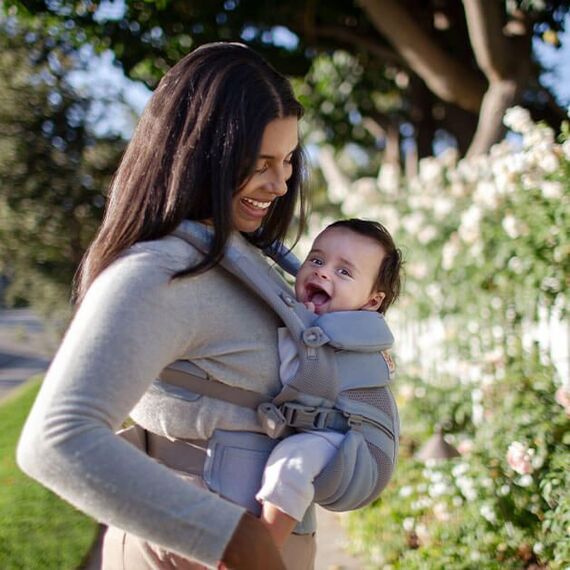 Marsupiu Ergobaby Omni 360 Cool Air Mesh Chambray, Culoare: Blue - poza 6 - ExclusivMAG.ro