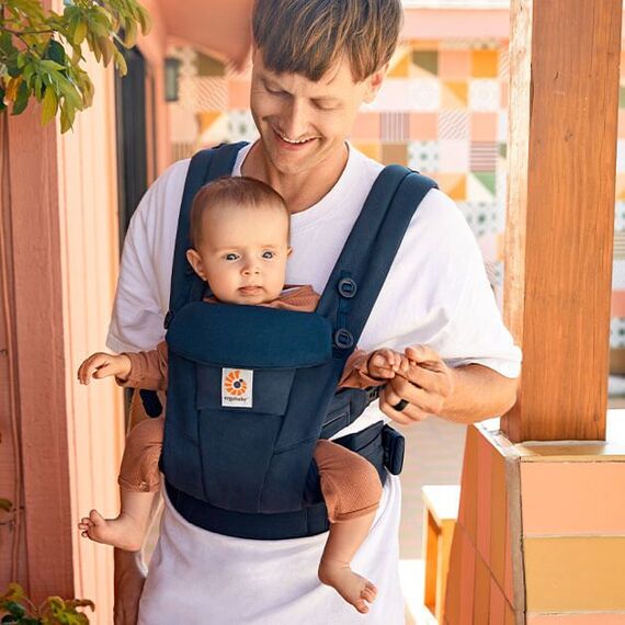 Marsupiu Ergobaby Omni Dream Midnight Blue, Culoare: Albastru - poza 3 - ExclusivMAG.ro