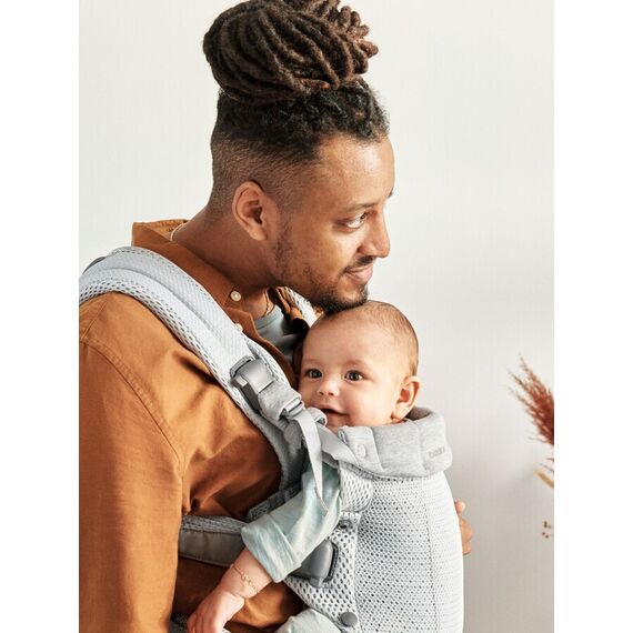 Marsupiu anatomic BabyBjorn cu multiple pozitii de purtare colectia Harmony, 3D Mesh, Silver - Editie Limitata, Culoare: Gri deschis - poza 9 - ExclusivMAG.ro
