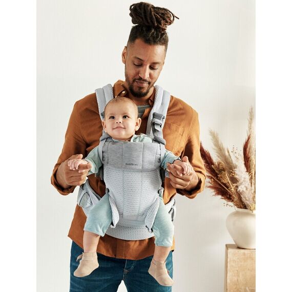 Marsupiu anatomic BabyBjorn cu multiple pozitii de purtare colectia Harmony, 3D Mesh, Silver - Editie Limitata, Culoare: Gri deschis - poza 8 - ExclusivMAG.ro