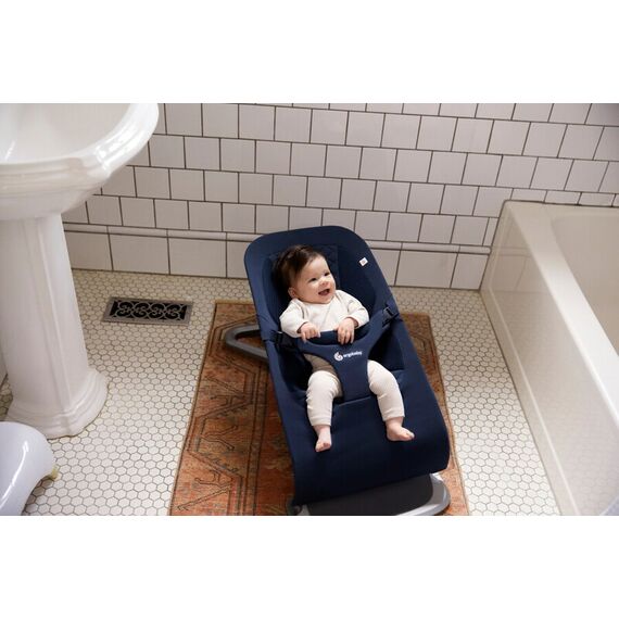Balansoar 3 in 1 Evolve Midnight Blue Ergobaby, Culoare: Albastru - poza 9 - ExclusivMAG.ro