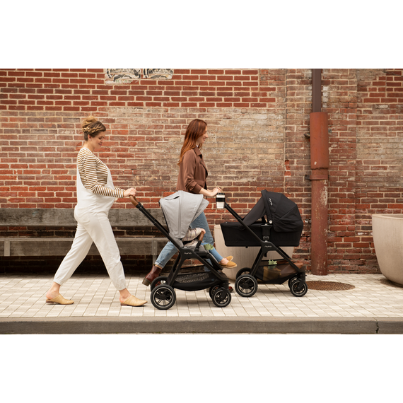 Carucior compact TRIV Next Caviar Nuna, Culoare: Negru - poza 4 - ExclusivMAG.ro