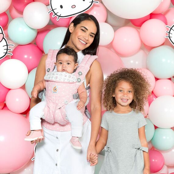 Marsupiu Omni 360 Hello Kitty Play Time Ergobaby, Culoare: Roz - poza 3 - ExclusivMAG.ro