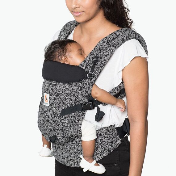 Marsupiu Adapt Keith Haring Black 0 luni+ Ergobaby - poza 2 - ExclusivMAG.ro