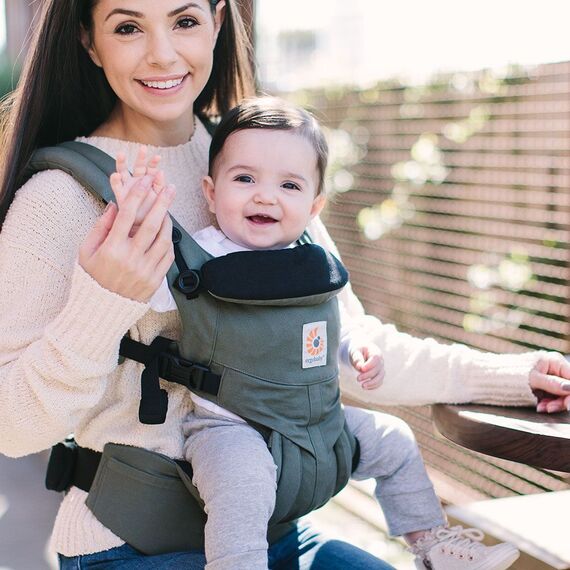 Marsupiu Omni 360 Khaki Green Ergobaby - poza 4 - ExclusivMAG.ro