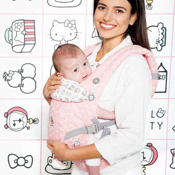 Marsupiu Adapt Hello Kitty Play Time Ergobaby - poza 3 - ExclusivMAG.ro