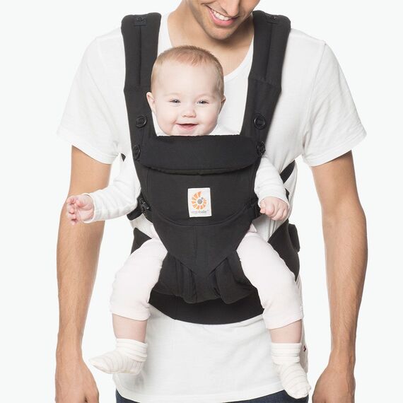 Marsupiu Omni 360 Pure Black Ergobaby - poza 3 - ExclusivMAG.ro