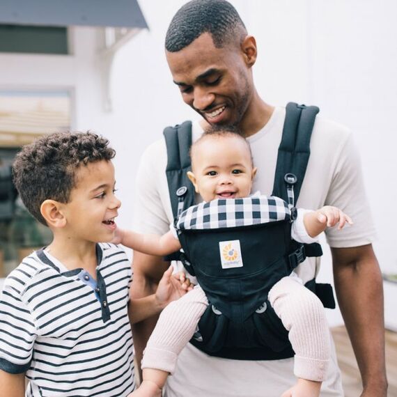 Marsupiu Omni 360 All in One Gingham, pana la 20 kg Ergobaby - poza 4 - ExclusivMAG.ro