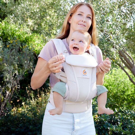 Marsupiu Omni Breeze Natural Beige Ergobaby, Culoare: Bej - poza 3 - ExclusivMAG.ro