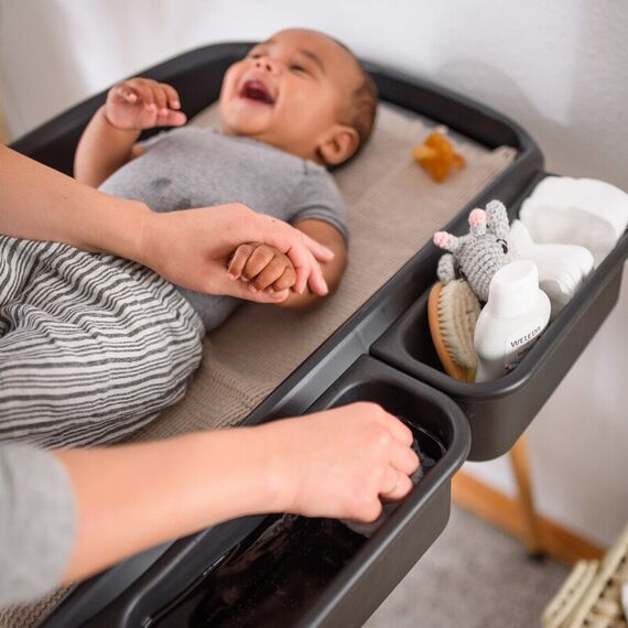 Masuta de schimbat si infasat BabyGo Change Me, Black - poza 3 - ExclusivMAG.ro