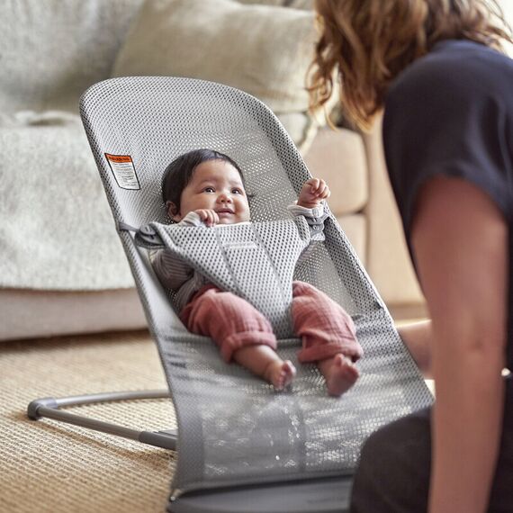BabyBjorn - Balansoar Bliss Grey, Mesh, Culoare: Gri deschis - poza 3 - ExclusivMAG.ro