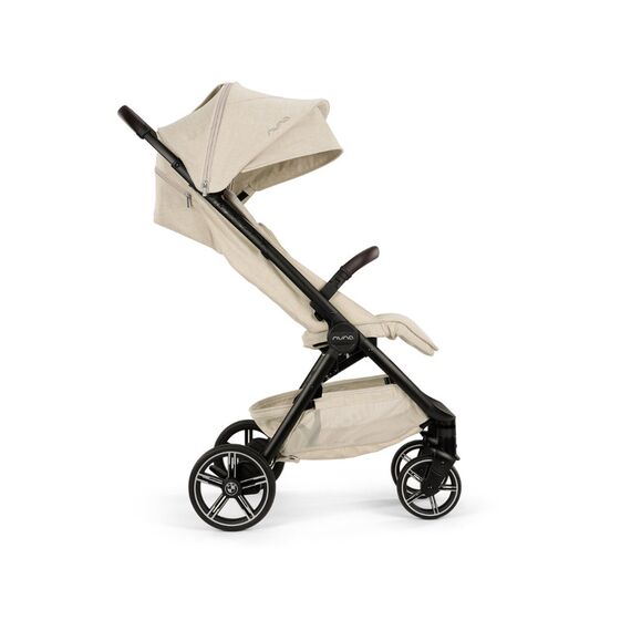 Nuna x BMW - Carucior ultracompact cu pliere automata TRVL lx, bej Mica - poza 3 - ExclusivMAG.ro