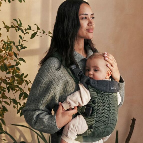 BabyBjorn - Marsupiu anatomic cu multiple pozitii de purtare colectia Harmony, 3D Mesh, Dark Green, Culoare: Verde inchis - poza 3 - ExclusivMAG.ro