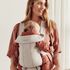 BabyBjorn - Marsupiu anatomic Mini, cu pozitii multiple de purtare, Light Beige, 3D Jersey, Culoare: Bej,poza 3